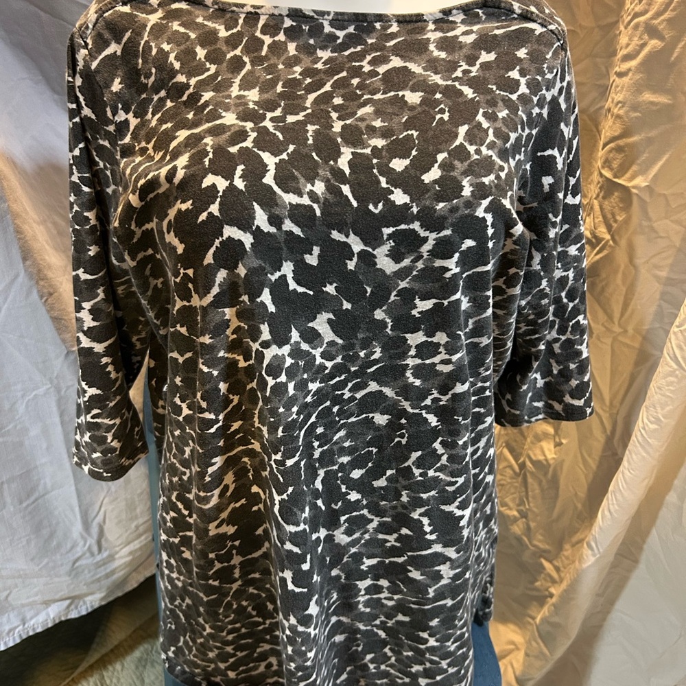 Roaman's Black and White Boxy 3/4 Sleeve Blouse